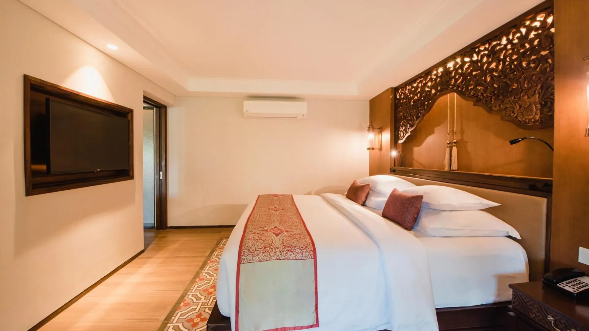 Ramayana Suites And Resort Kuta Lombok 5*,