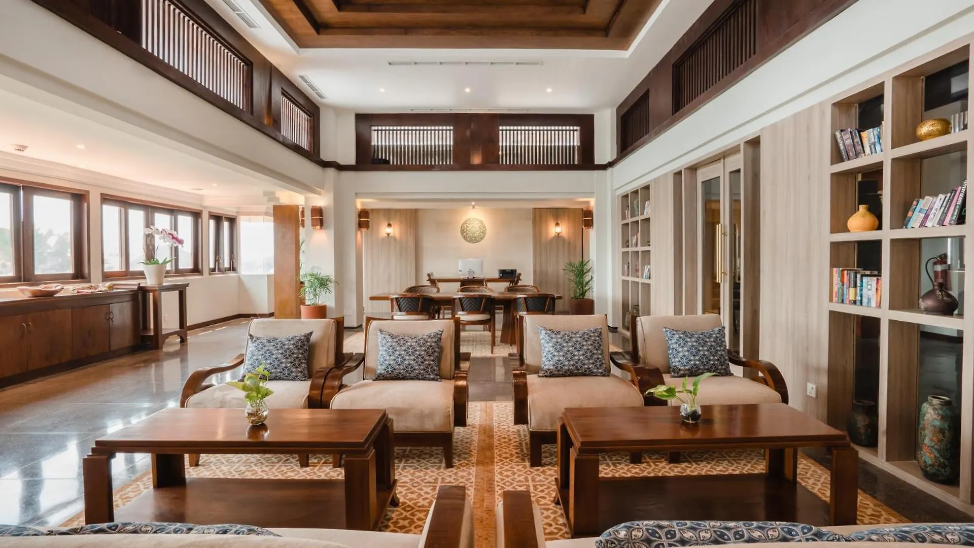 Ramayana Suites And Resort Kuta Lombok 5*,